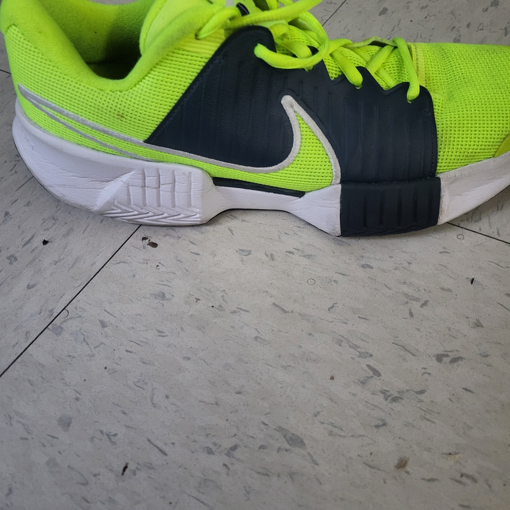 Nike Air Zoom GP Challenge Pickleball Tennis Shoes FQ 4154-700 Size 8.5